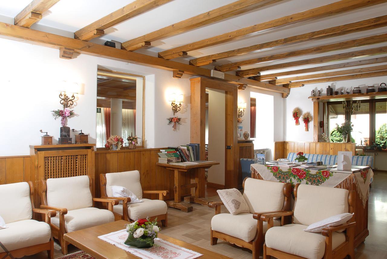 Hotel Dolomiti 3*