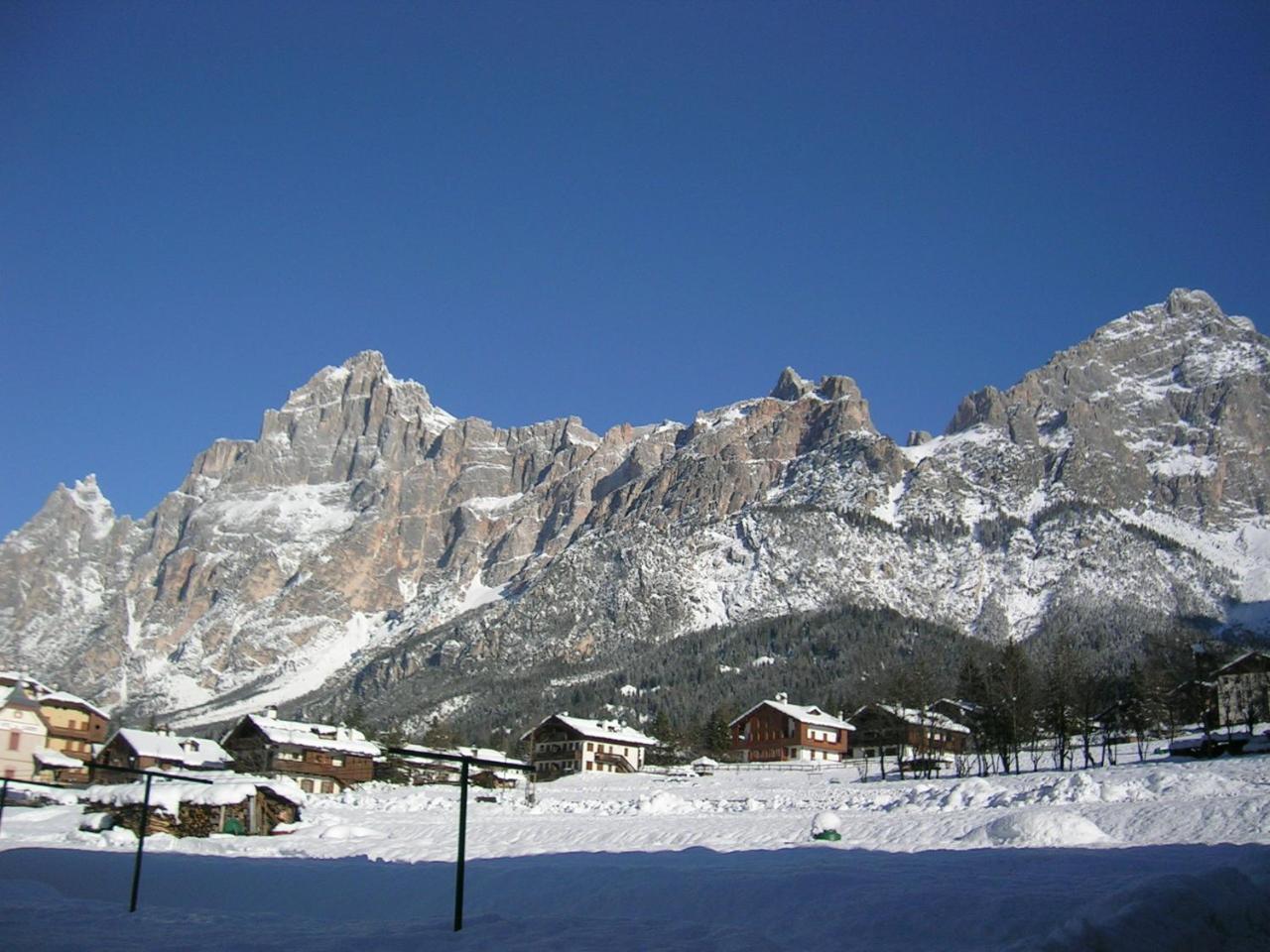 Hotel Dolomiti 3*